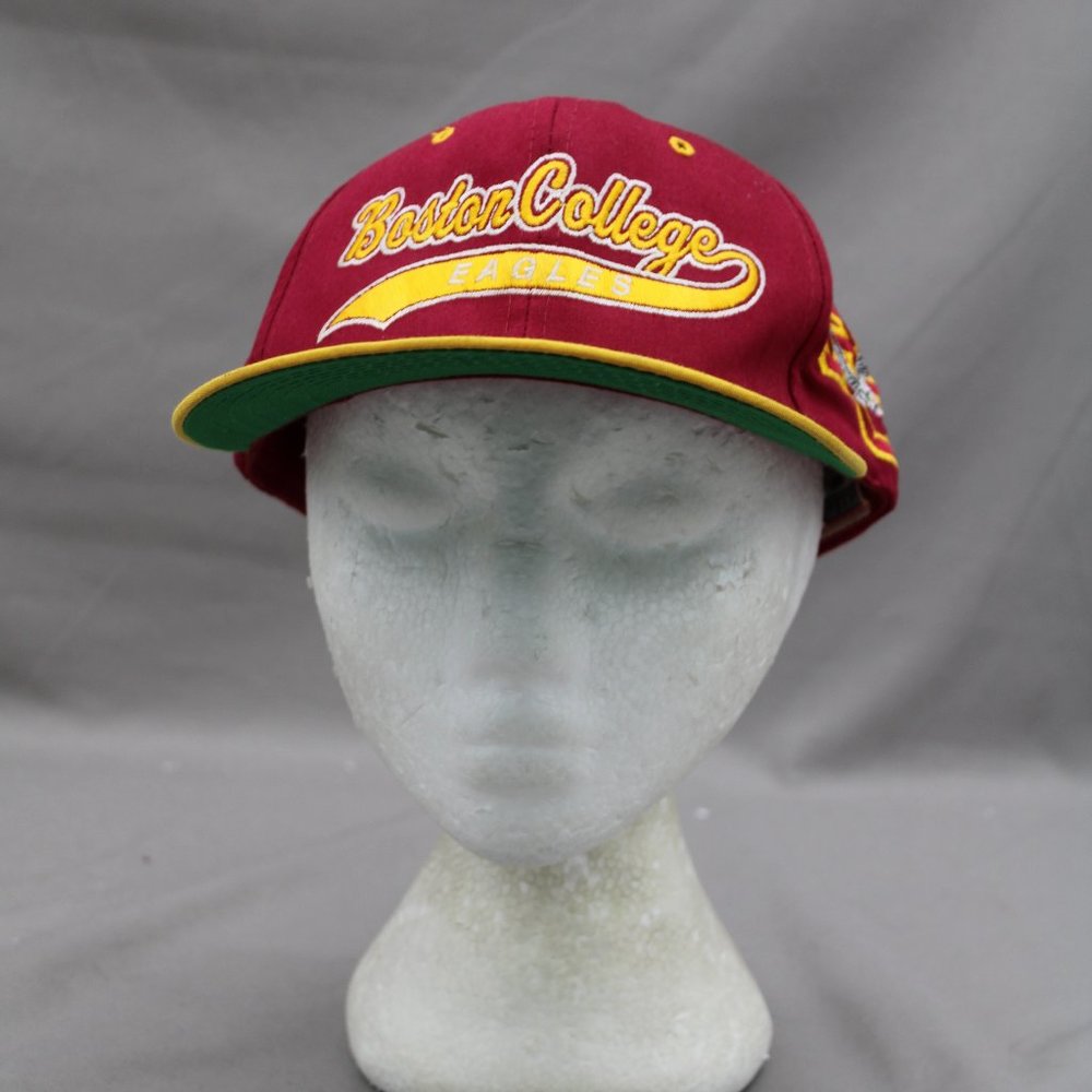 Boston College Eagles Hat (VTG) - Script Hat by Starter - Adult Snapback